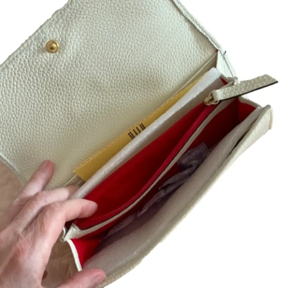 Dooney & Bourke Pebbled Leather Wallet Clutch in Cream NWT